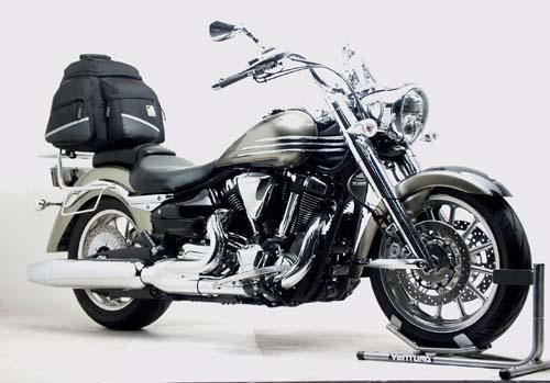 Yamaha XV 1900A Roadliner W-B (07-15)