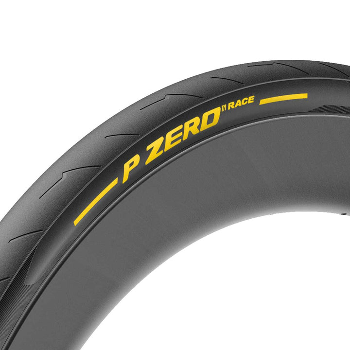 P ZERO RACE YELLOW - close-up