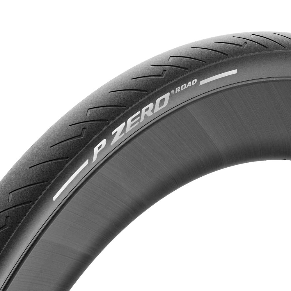 P ZERO ROAD - close-up